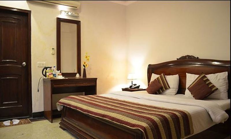 โฮเต็ล เอ็มเพอร์เรอร์ ปาล์มส์ Hotel นิวเดลี ภายนอก รูปภาพ